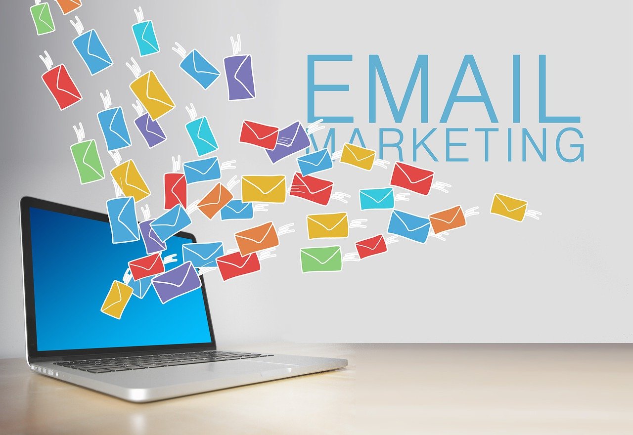 email marketing advantages